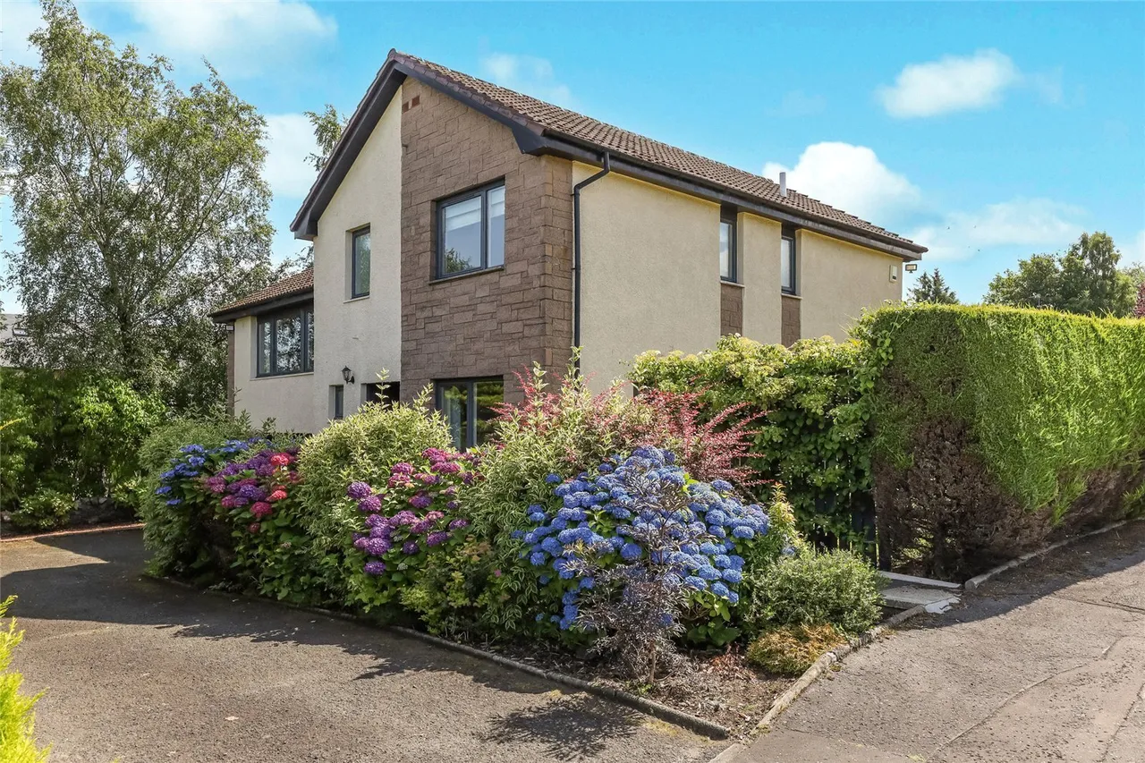 3 bed house for sale — Lomond Crescent, Bridge of Weir, PA11