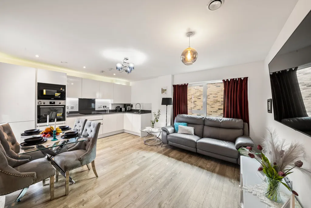 Randall Place, Uxbridge, UB8, photo 16