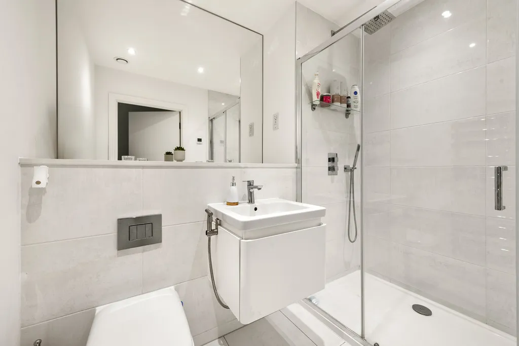 Randall Place, Uxbridge, UB8, photo 8