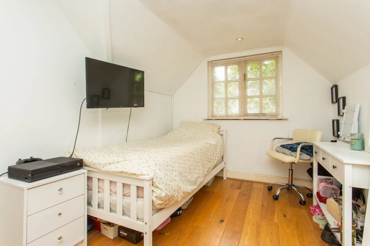 Wayborough Hill, Minster, CT12, photo 43