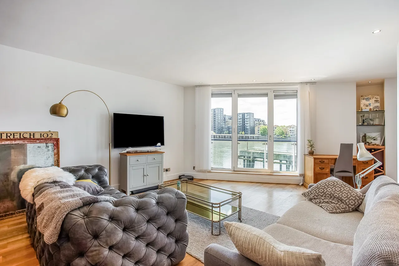 2 bed flat for sale — Clove Hitch Quay, London, SW11