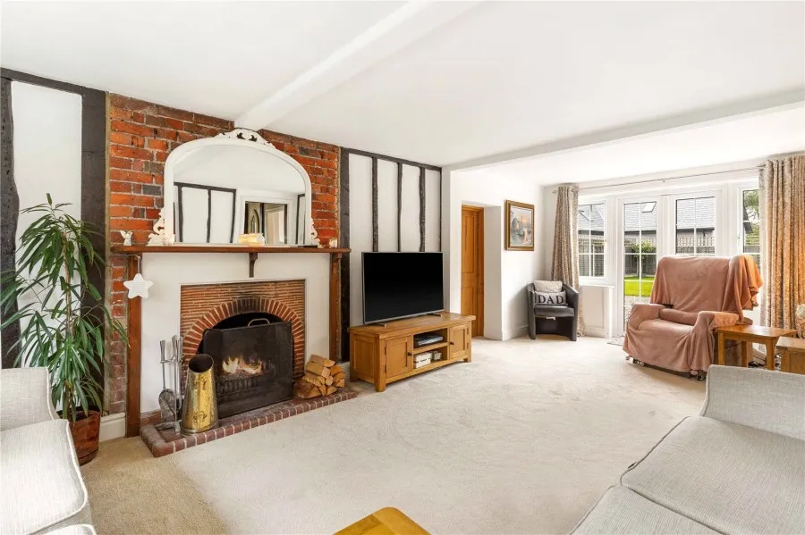 with 6 bedrooms in Howe Green, Great Hallingbury, CM22, photo 4