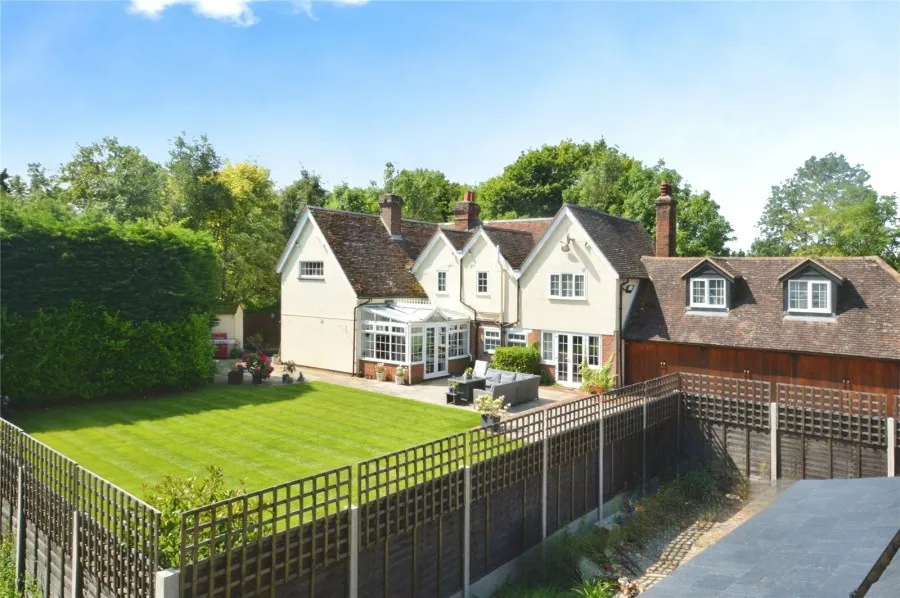 with 6 bedrooms in Howe Green, Great Hallingbury, CM22, photo 22