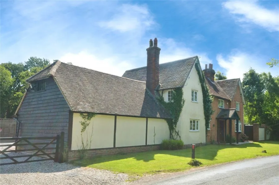 with 6 bedrooms in Howe Green, Great Hallingbury, CM22, photo 20