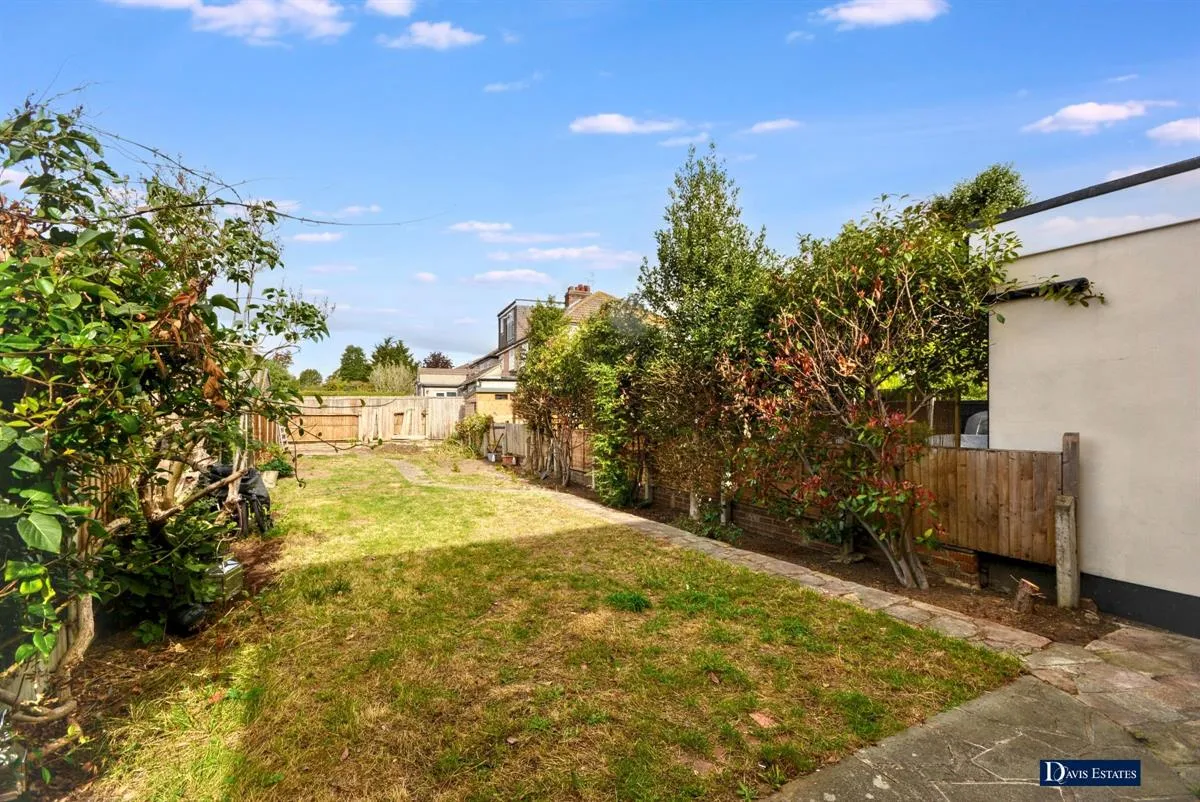 Kenilworth Gardens, Hornchurch, RM12, photo 4