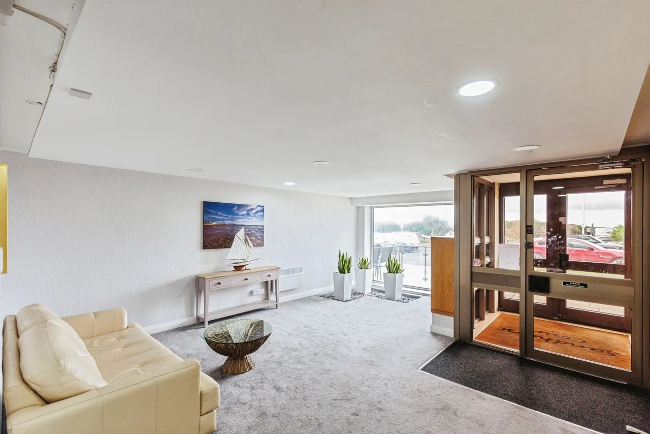 South Promenade, Lytham St. Annes, FY8, photo 21
