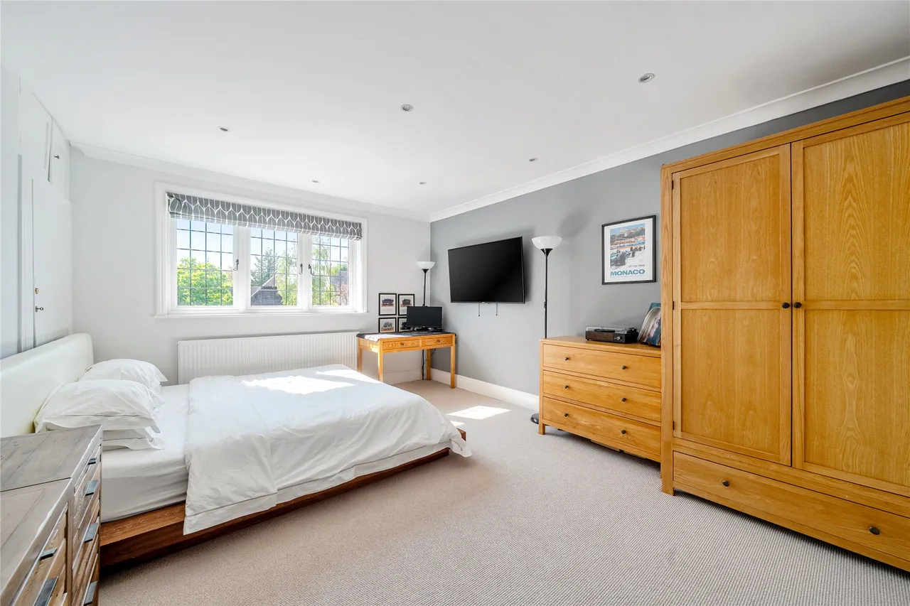 The Street, West Clandon, GU4, photo 13