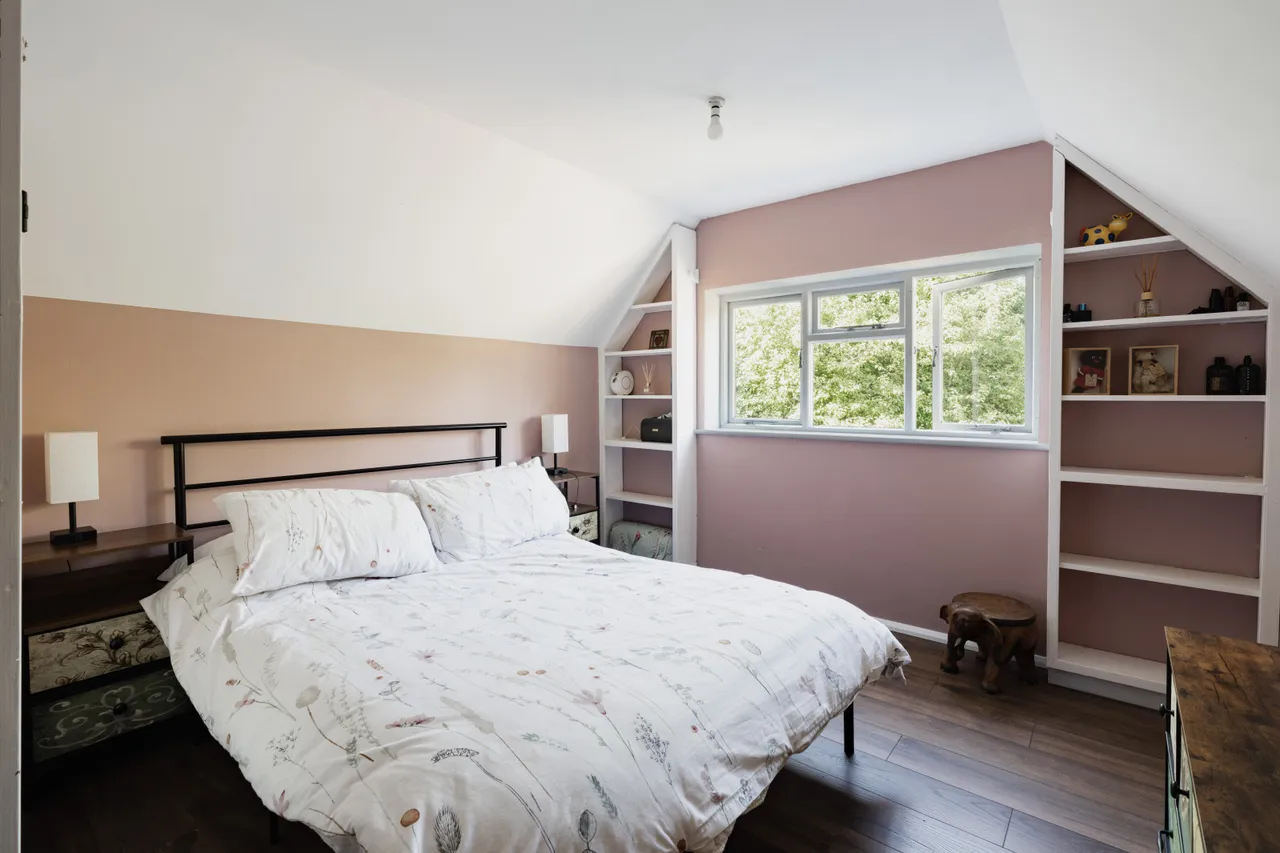 College Road, Thompson, IP24, photo 16