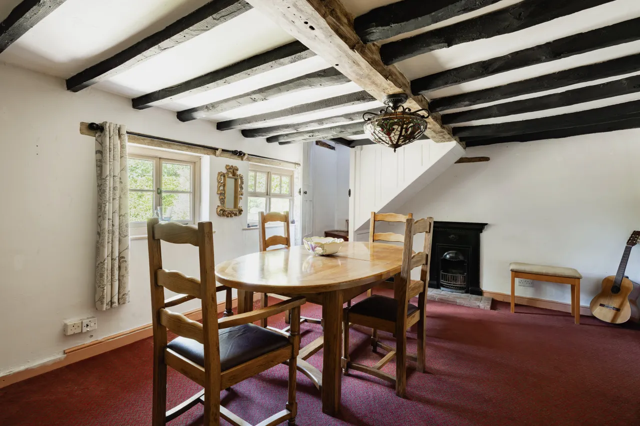 College Road, Thompson, IP24, photo 5