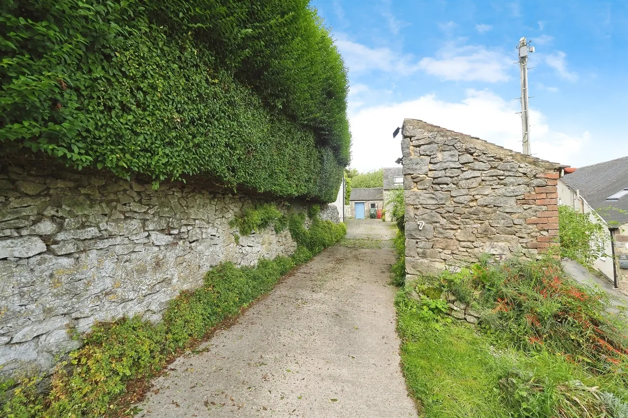 The Alley, Middleton, DE4, photo 21