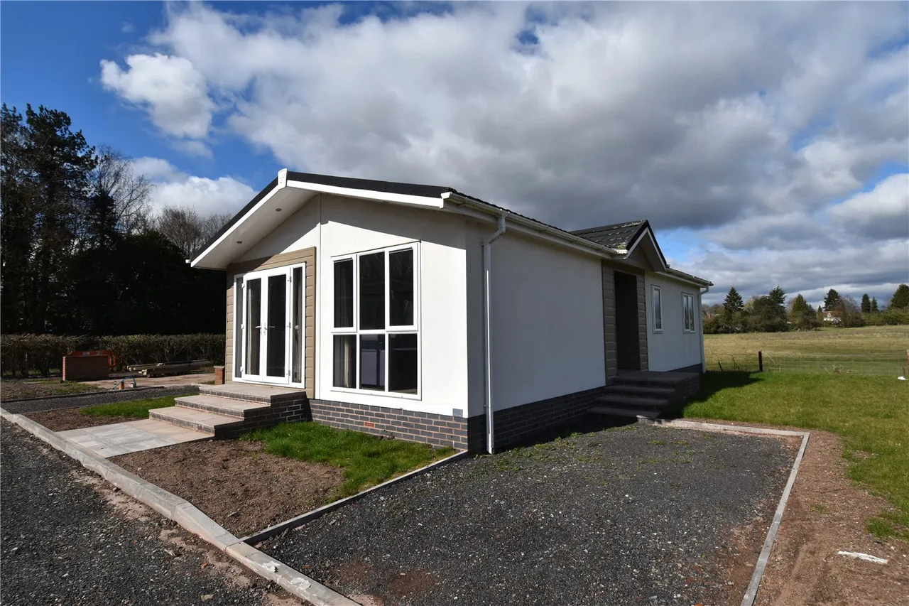 Doverdale Park Homes, Hampton Lovett, Droitwich, Worcestershire, WR9 0NU, photo 3