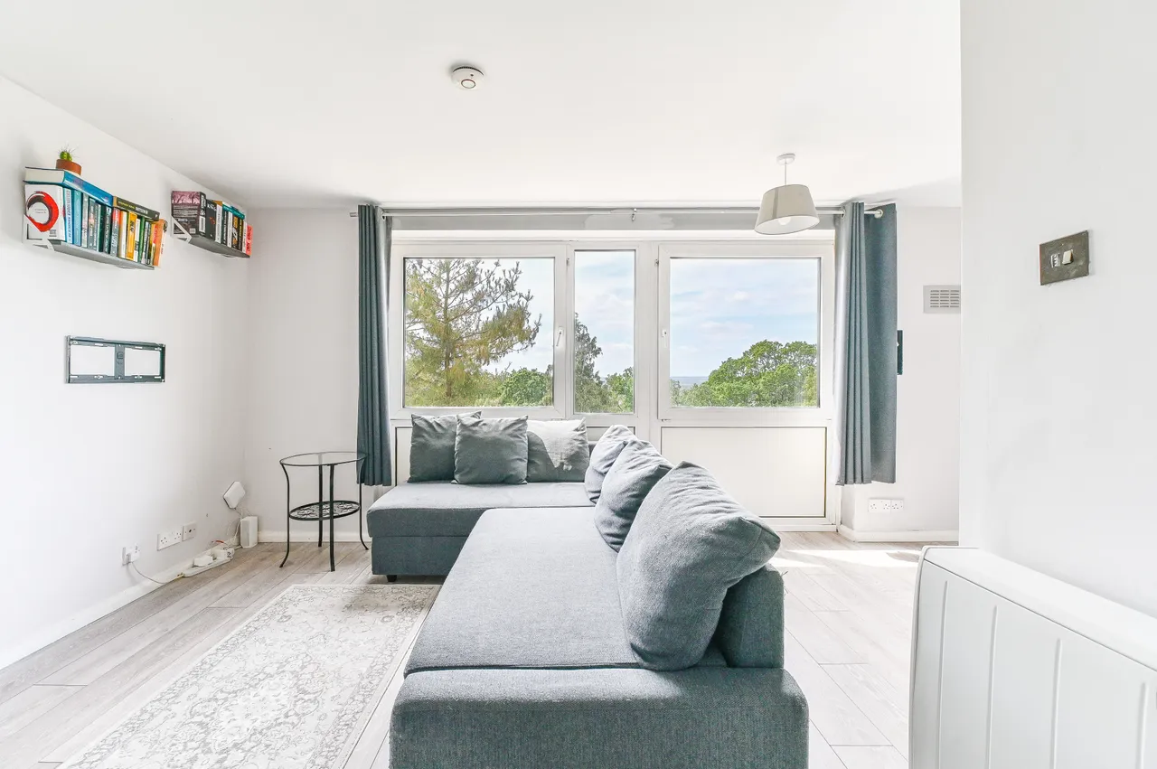 67 Priory Crescent, London, photo 8