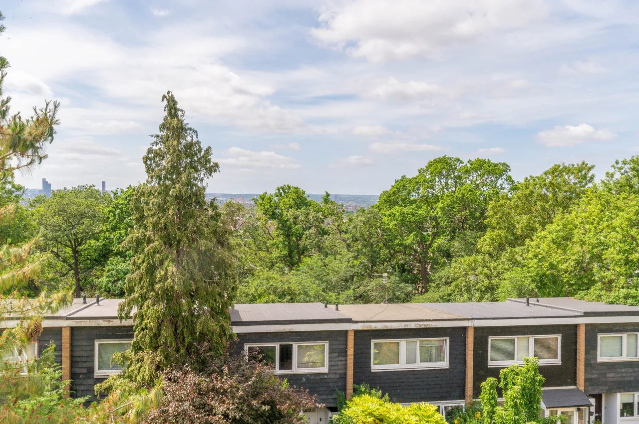 67 Priory Crescent, London, photo 7