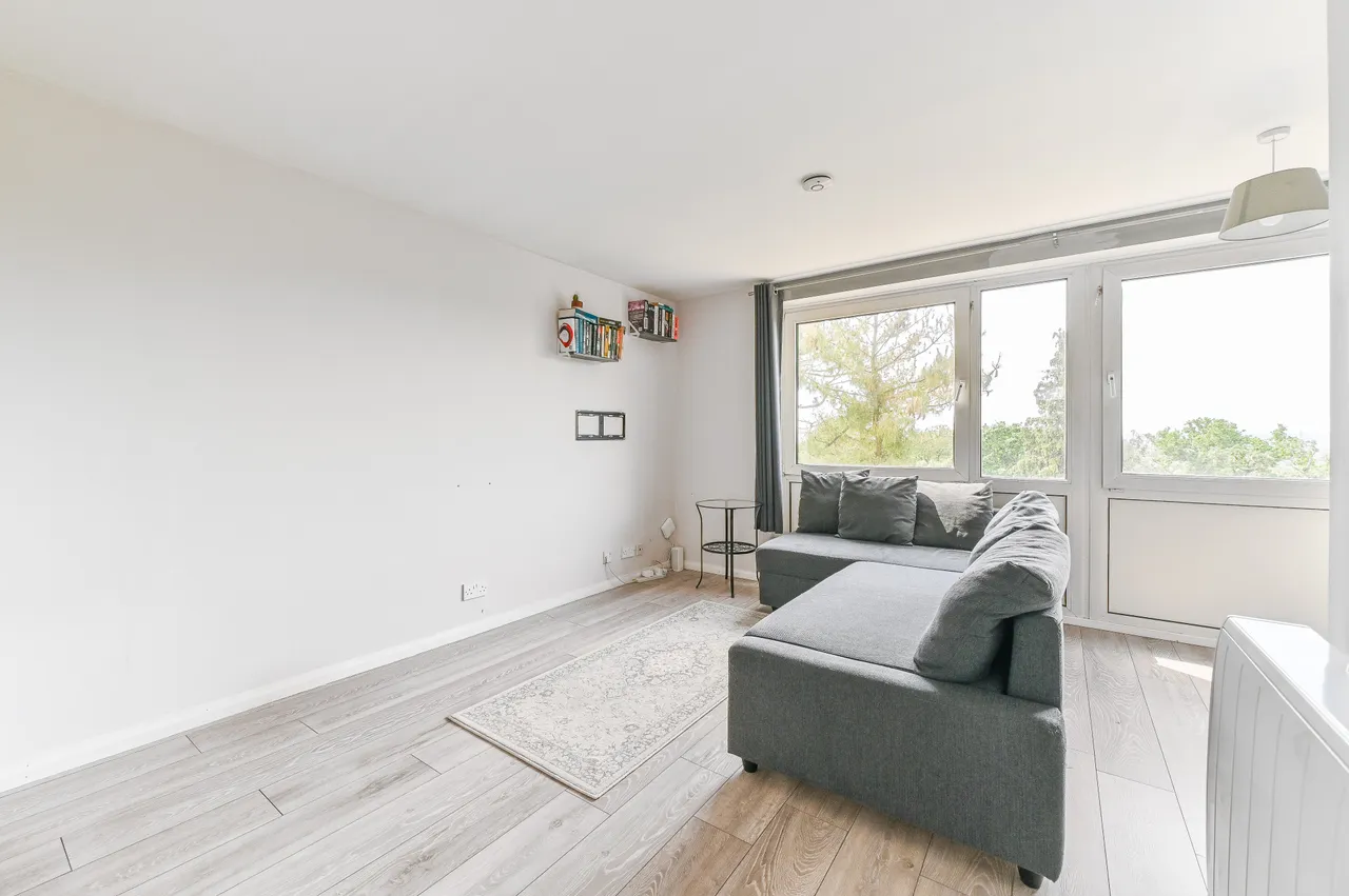 67 Priory Crescent, London, photo 5