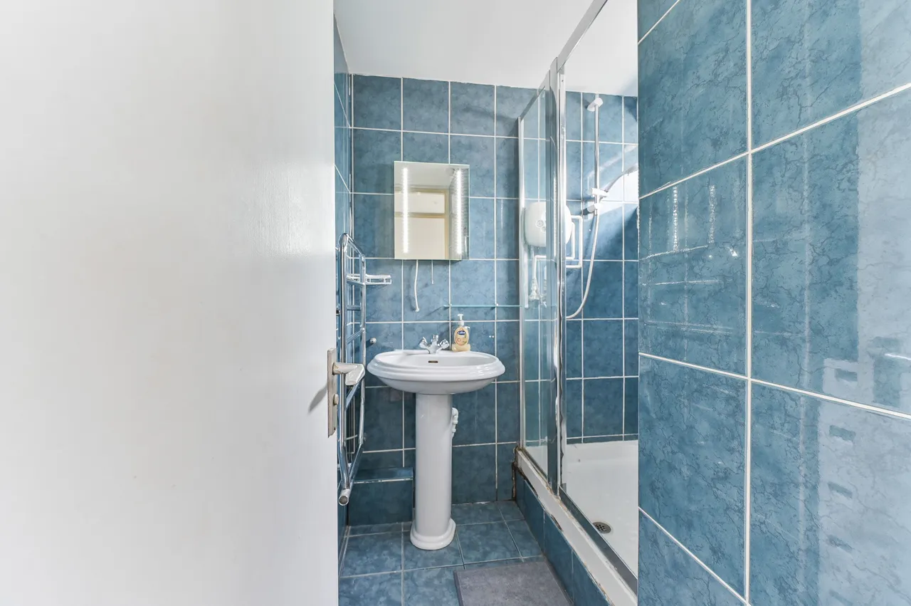 67 Priory Crescent, London, photo 6