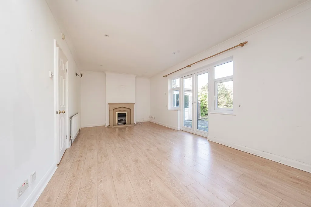 Hazelwood Drive, Pinner, photo 17