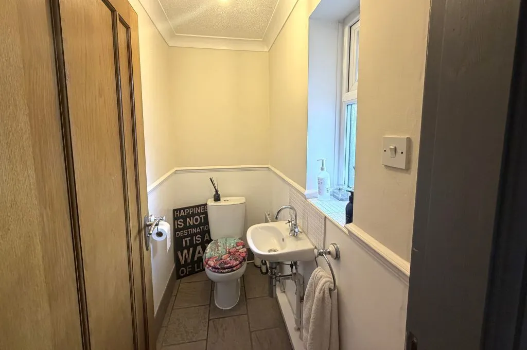 Bracken Court, Harworth, Doncaster, photo 12