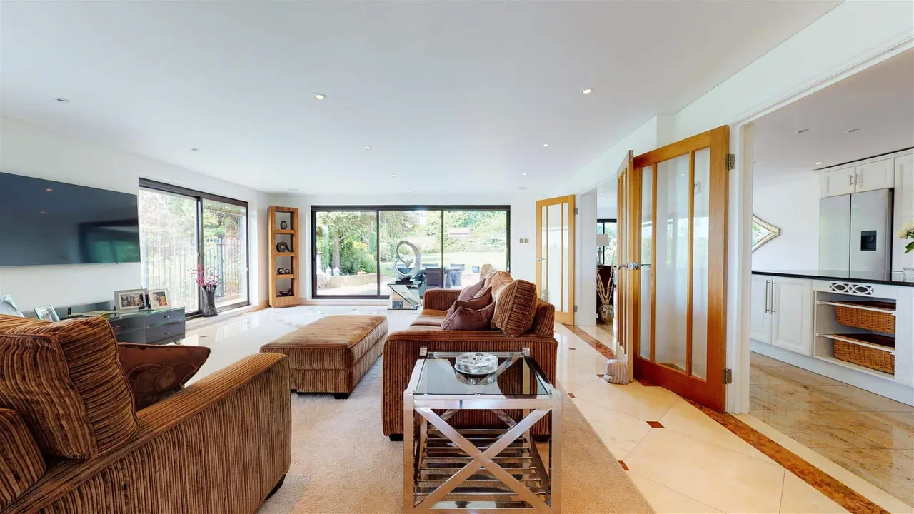 Spring Grove, Loughton, photo 8