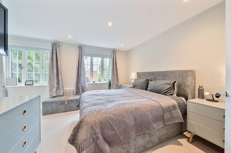 81 Higher Drive, Purley CR8 2HN, photo 8