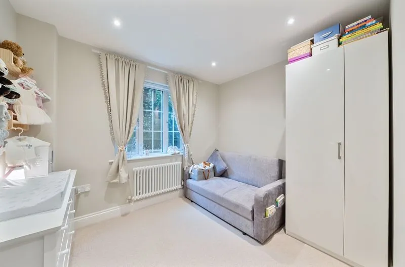 81 Higher Drive, Purley CR8 2HN, photo 9