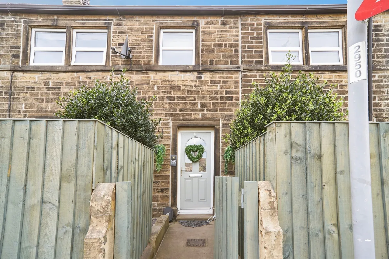 Main Street, Wilsden, BRADFORD, photo 2