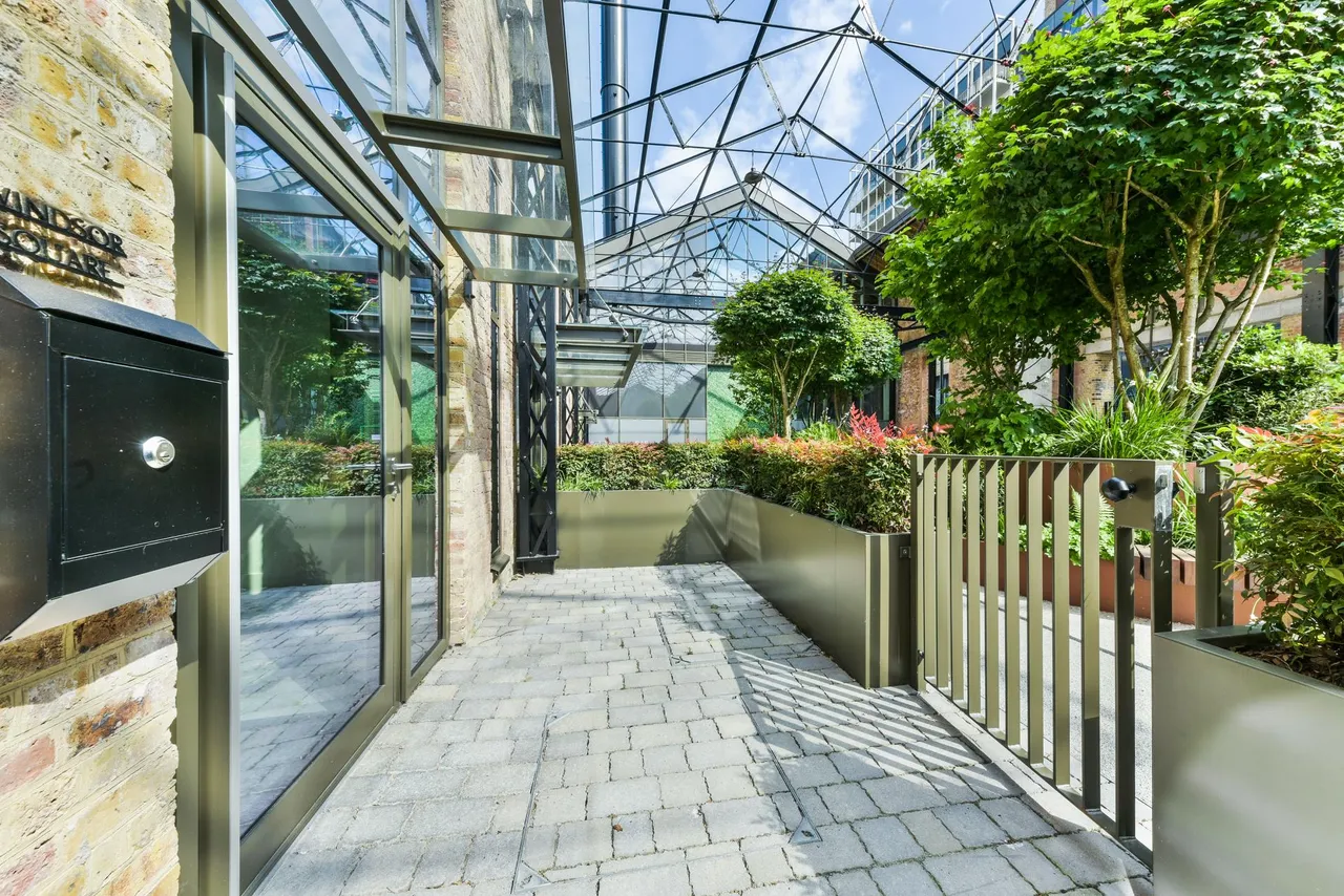 Windsor Square, Royal Arsenal, SE18, photo 14