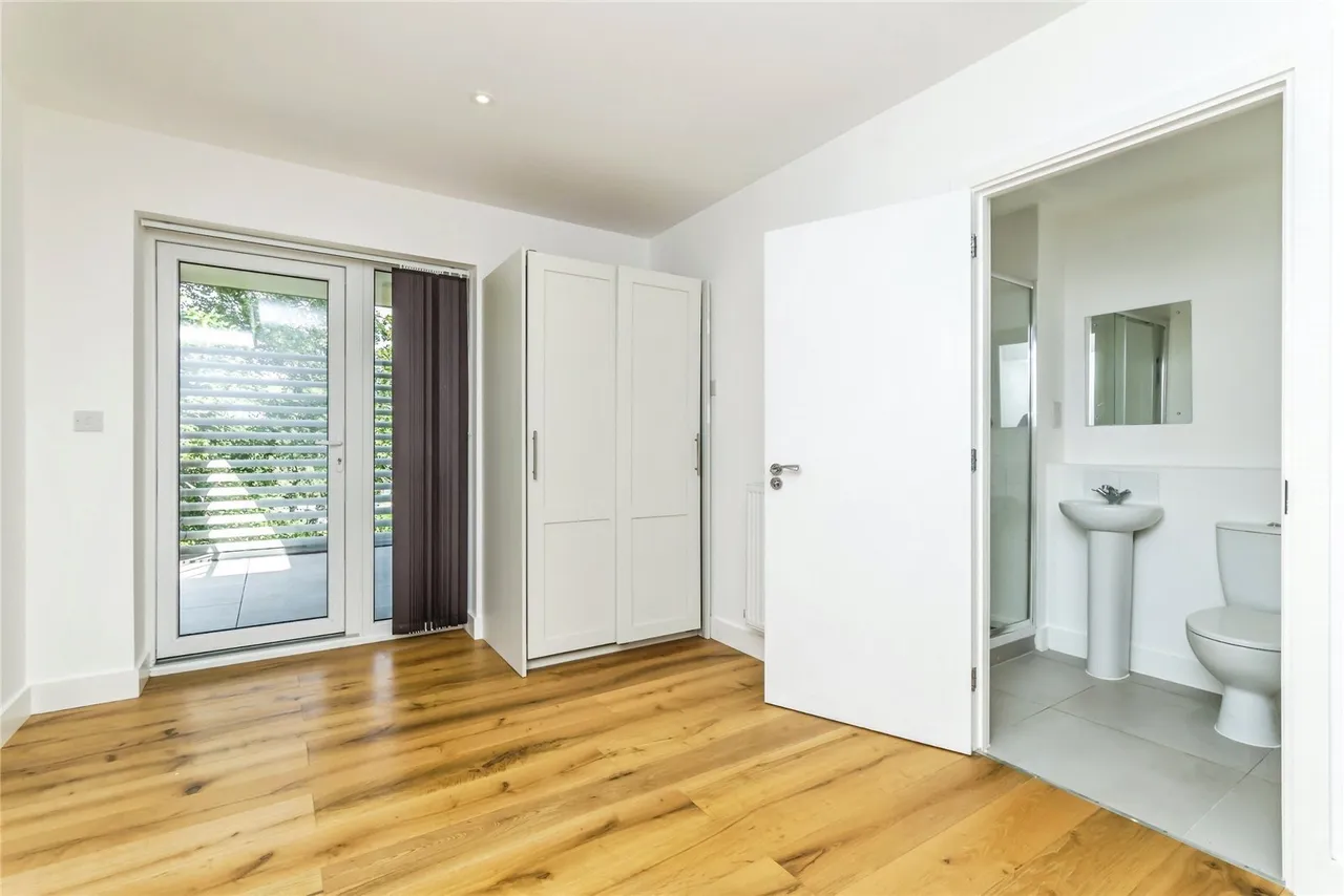 Russell Hill, Purley, CR8, photo 14