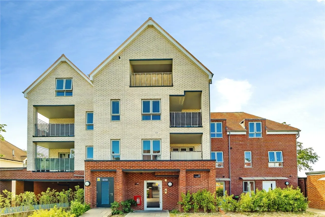 Russell Hill, Purley, CR8, photo 23