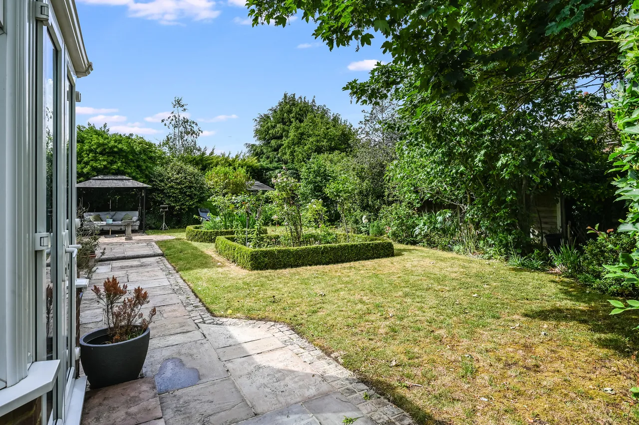 3 North Drive, Great Baddow, Chelmsford, Essex, CM2 7EU, photo 23