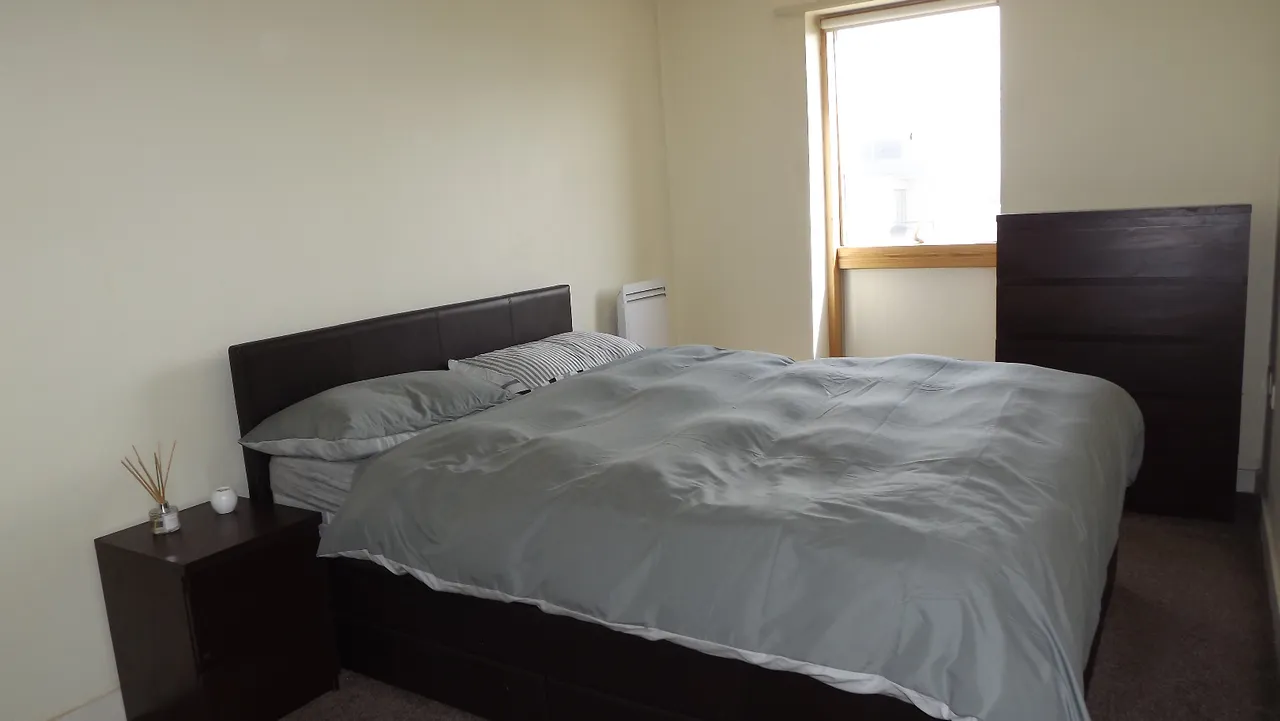 Durnsford Road, London, SW19, photo 7