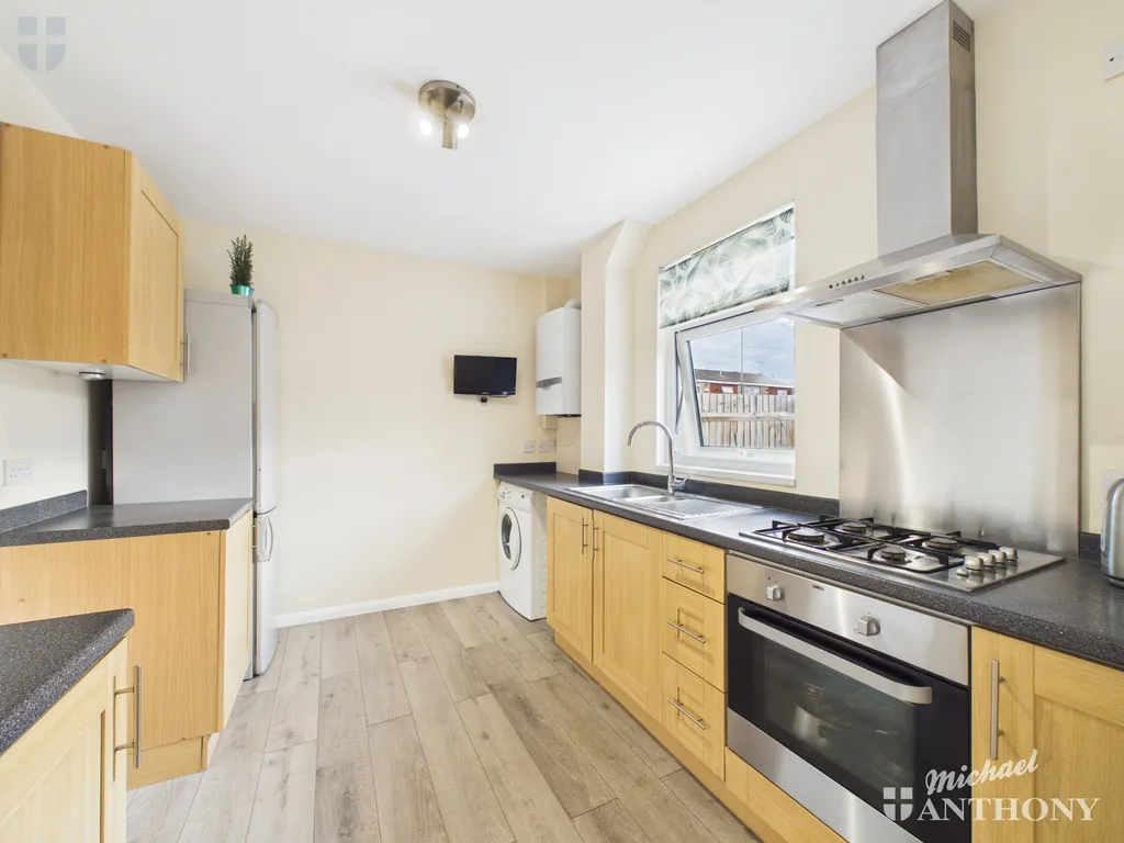 Russell Avenue, Aylesbury, HP21, photo 4