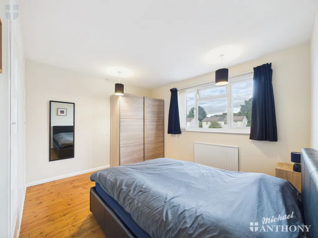 Russell Avenue, Aylesbury, HP21, photo 5