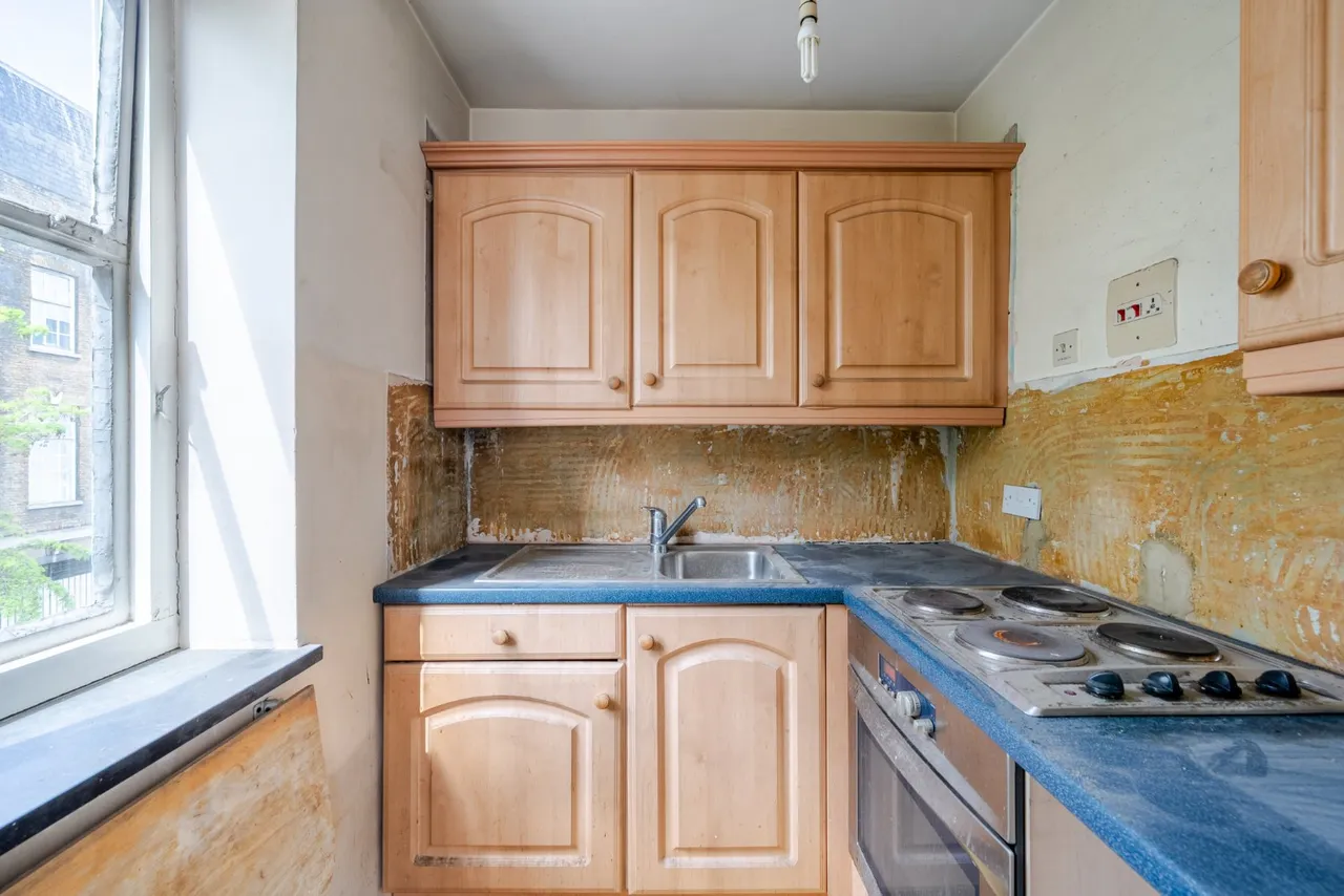 Kennington Park Road, Kennington, London, SE11, photo 12