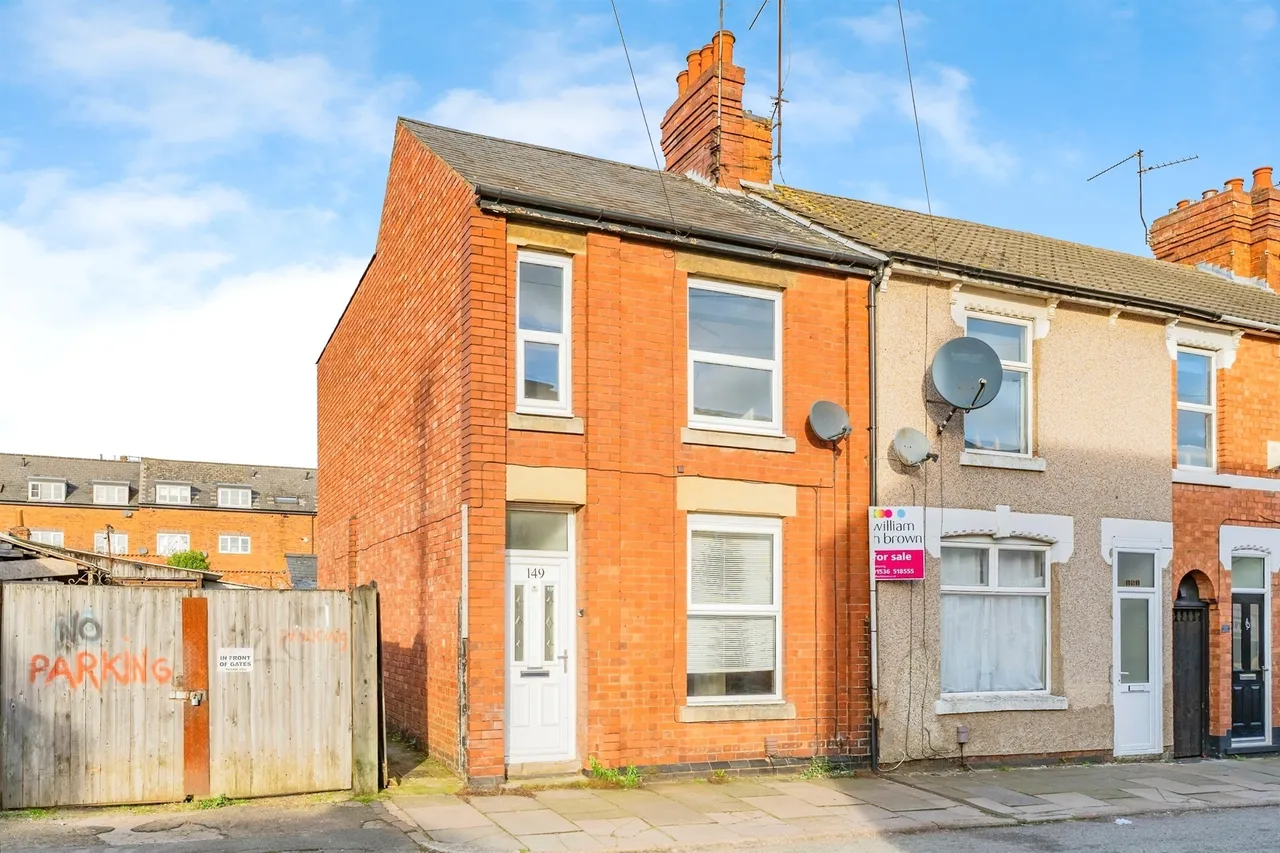 3 bed house for sale — Regent Street, Kettering
