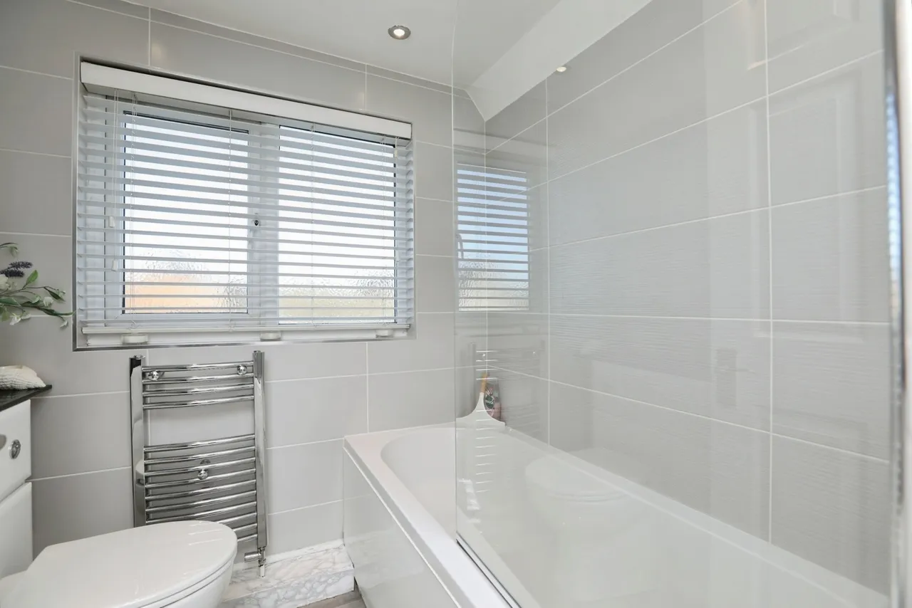Dreadnought Avenue, Minster on Sea, ME12, photo 7