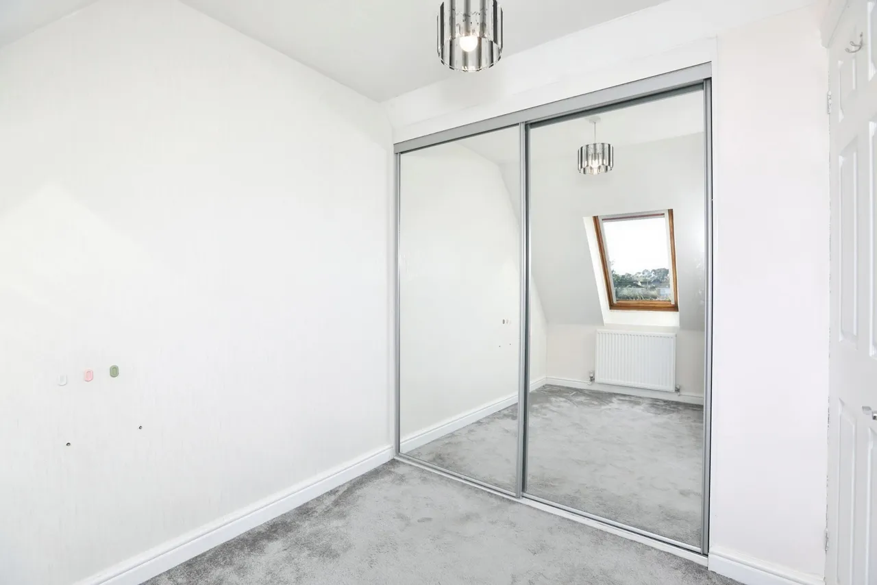 Dreadnought Avenue, Minster on Sea, ME12, photo 9