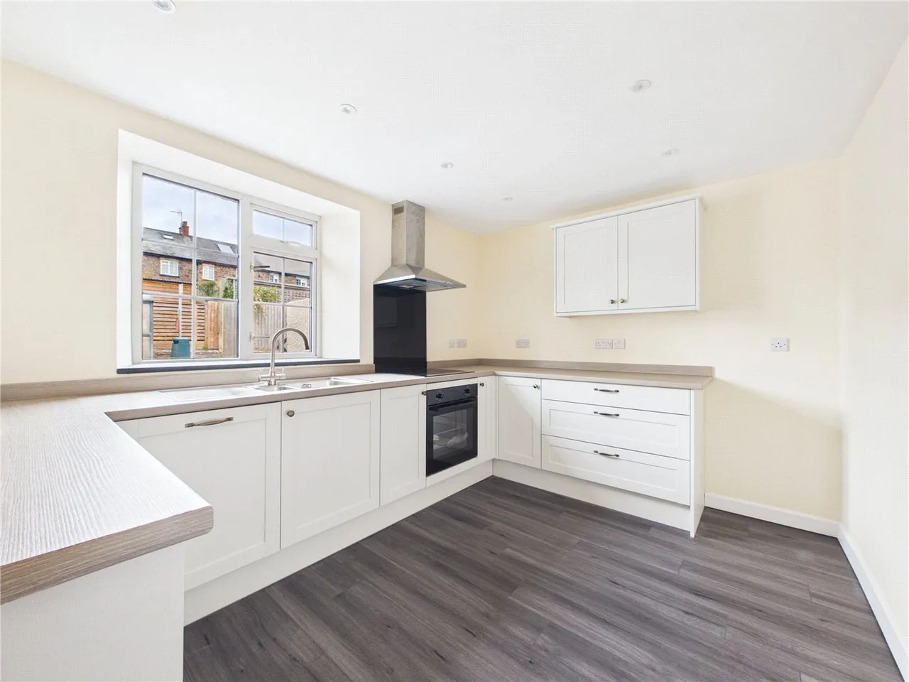 2 bed house to rent — Copplestone, Crediton, Devon, EX17