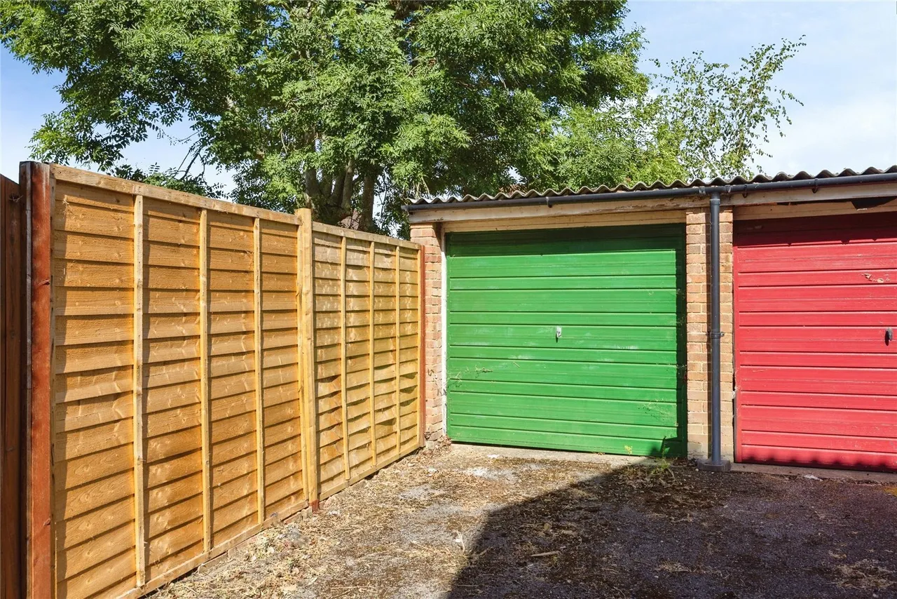 Southway, Guildford, GU2, photo 11