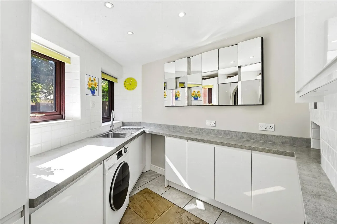 Albemarle Park, Albemarle Road, Beckenham, BR3, photo 5