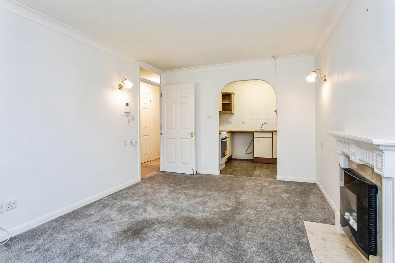 Martins Court, Stadium Road, Southend-On-Sea, Essex, SS2, photo 13