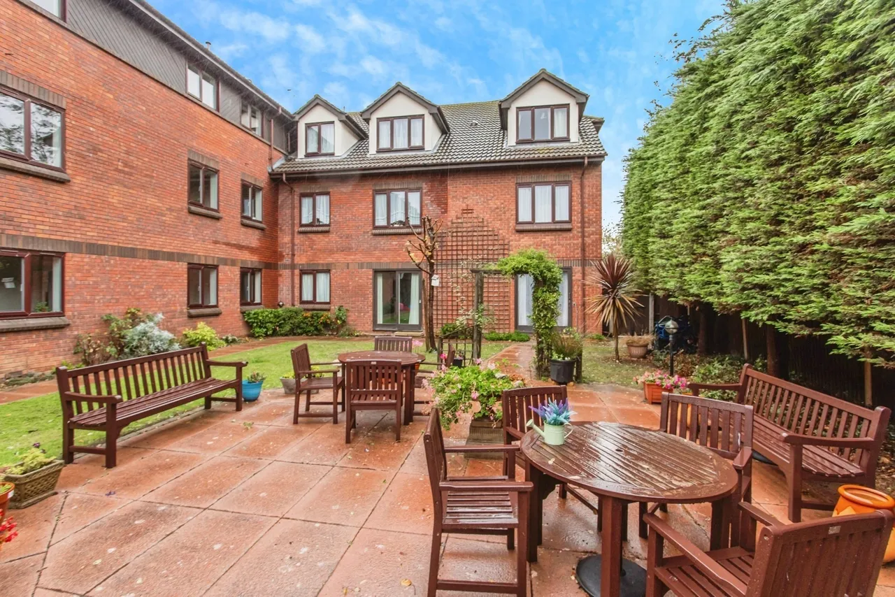 Martins Court, Stadium Road, Southend-On-Sea, Essex, SS2, photo 11