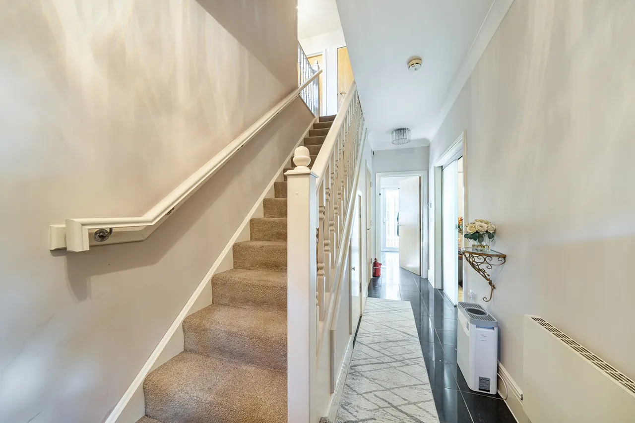 Fauna Close, Stanmore, HA7, photo 19