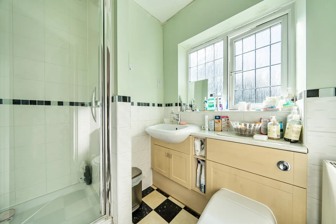Fauna Close, Stanmore, HA7, photo 18