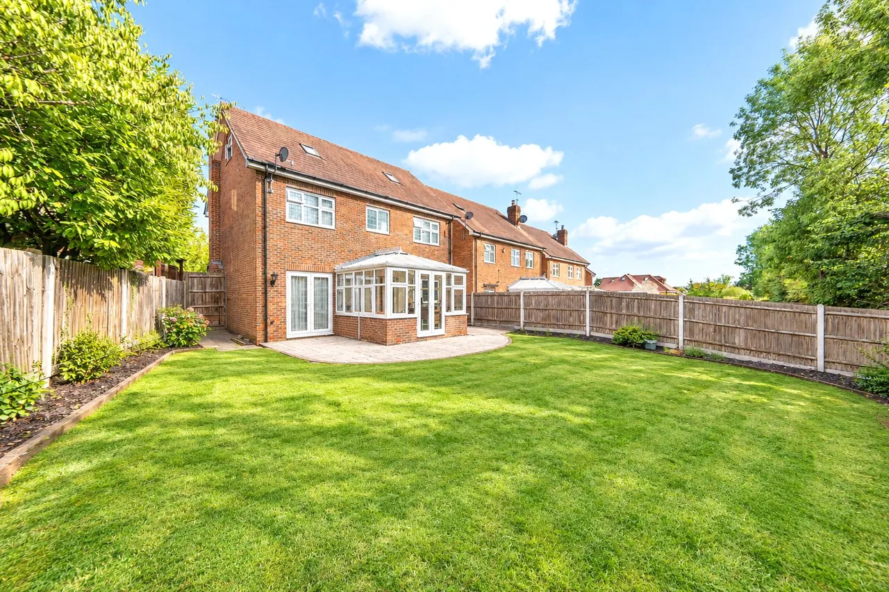 Fauna Close, Stanmore, HA7, photo 2