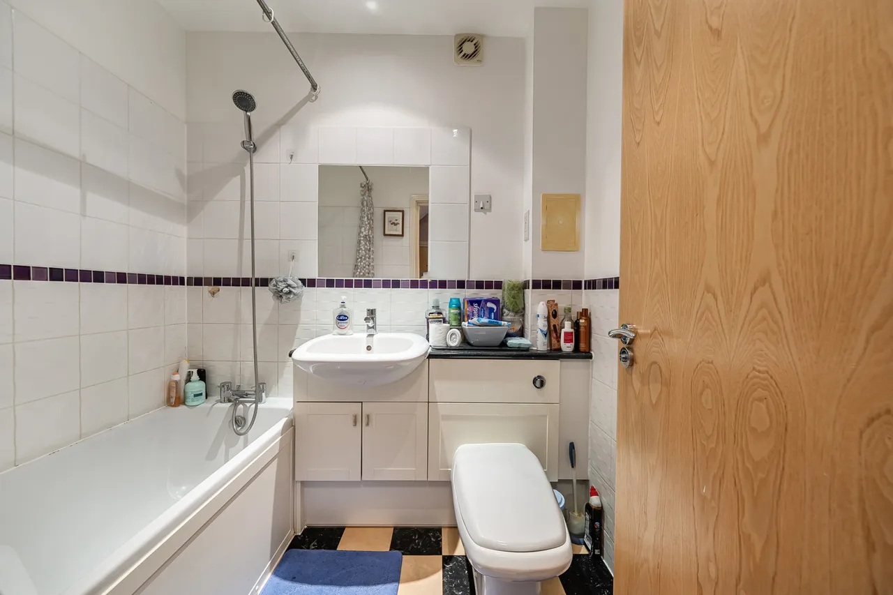 Fauna Close, Stanmore, HA7, photo 16