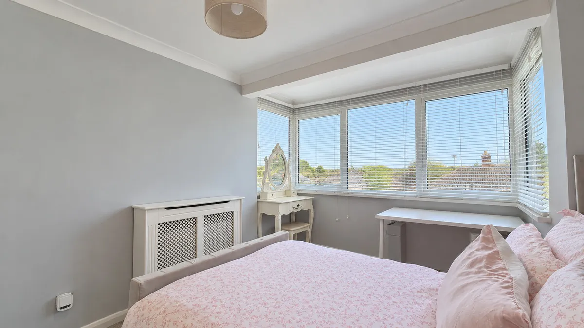 Winston Close, Romford, RM7, photo 11