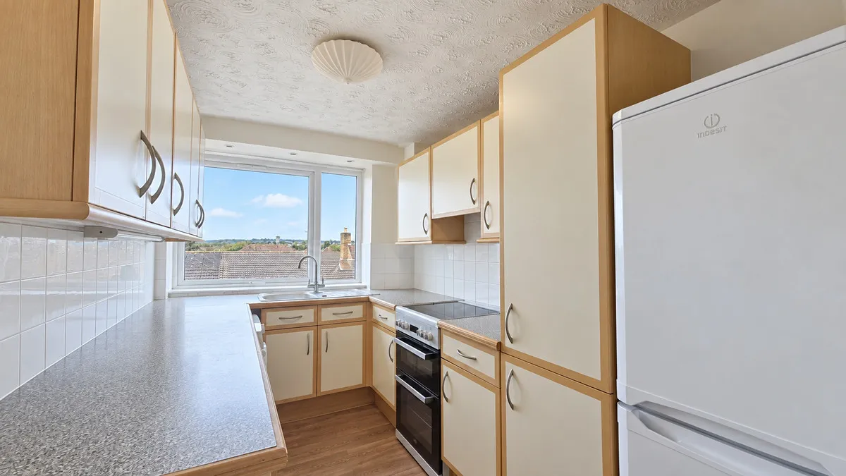 Winston Close, Romford, RM7, photo 5