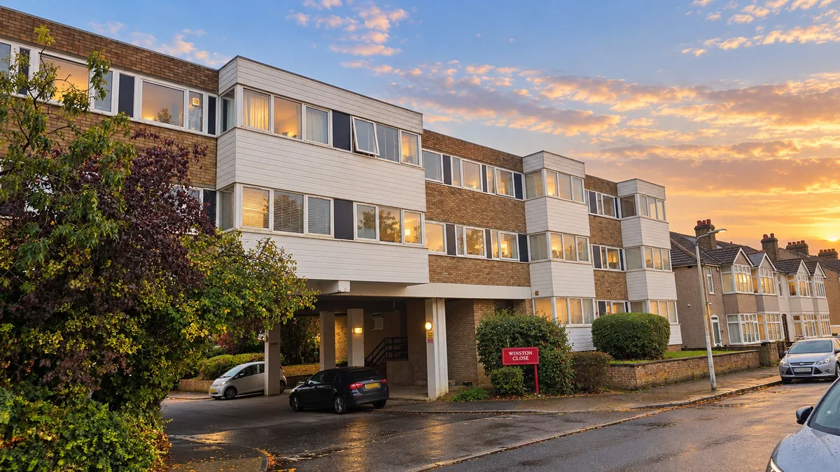 Winston Close, Romford, RM7, photo 15
