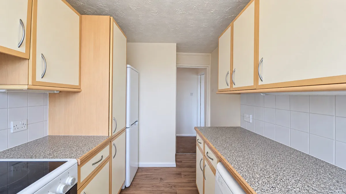 Winston Close, Romford, RM7, photo 13