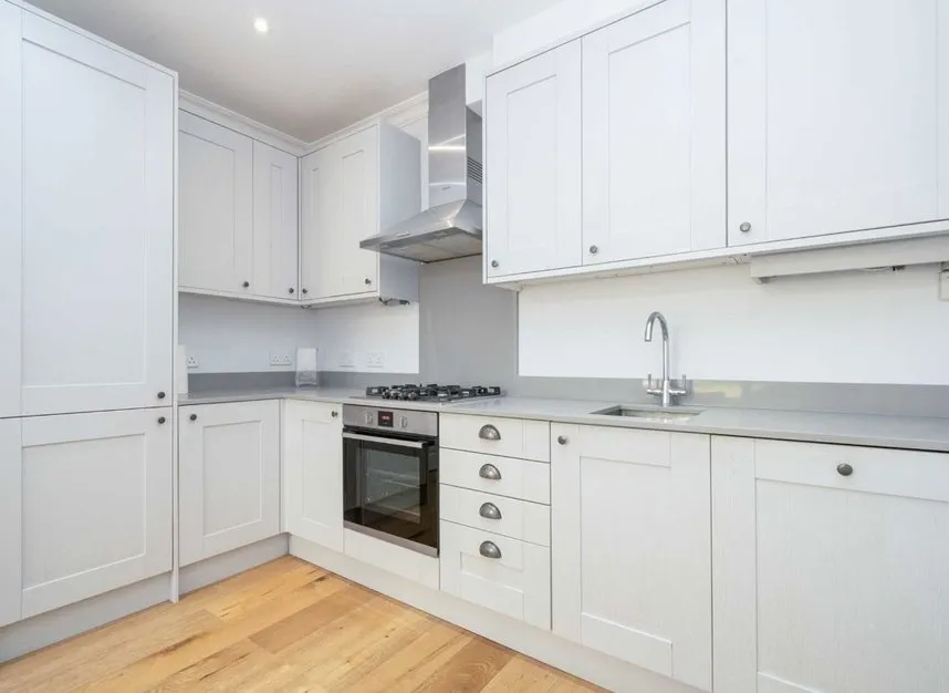 Bellevue Road, Finchley, N11, photo 2